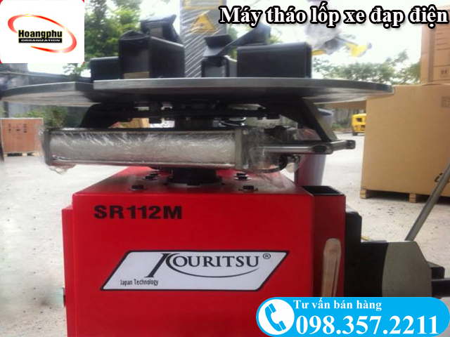 Máy ra vào lốp xe đạp điện